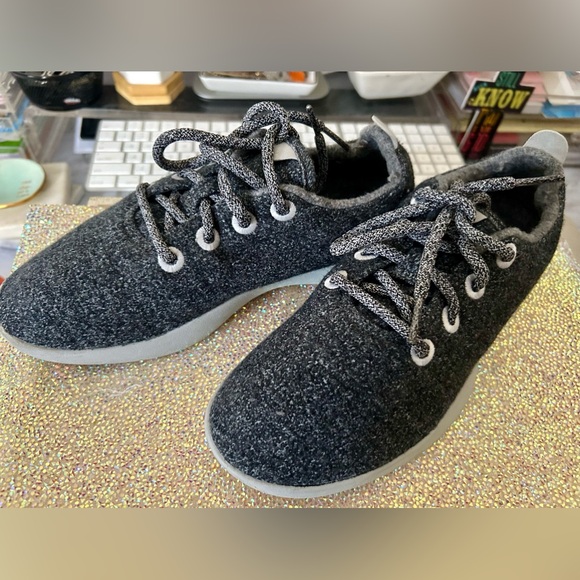 Allbirds Woman’s Wool Runners in Natural Grey (Light Grey Sole) Size 8 - Picture 1 of 5